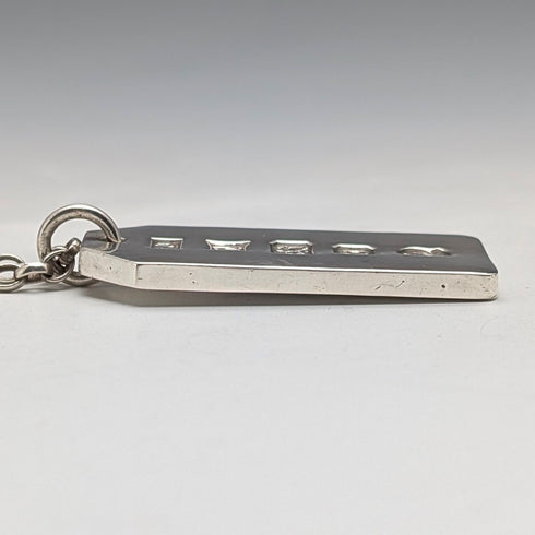 1977 British sterling silver jubilee ingot pendant and sterling silver chain, total weight 43g CJ